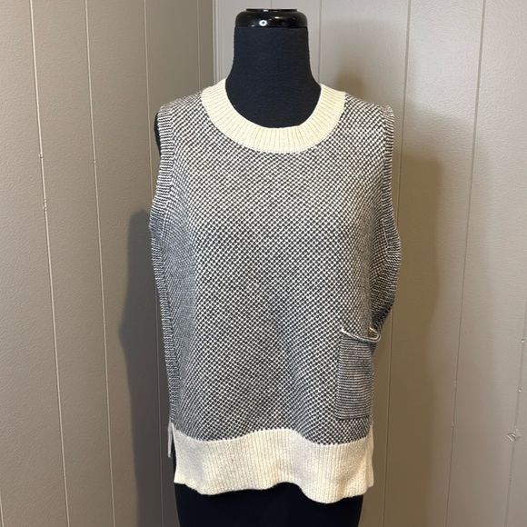 NWT Zaket and Plover Women’s Small Sweater Vest Knit Pocket Wool - Picture 1 of 8